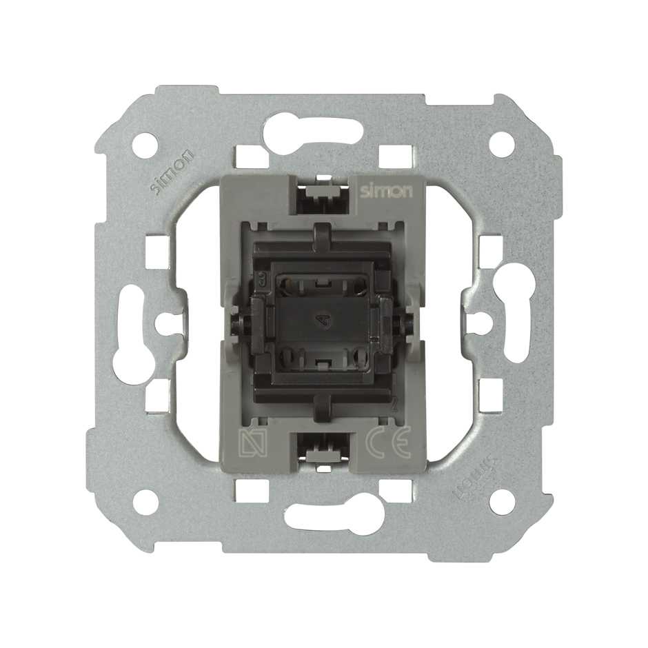 Перекрестный выключатель (с 3-х мест) 10AX 250В~ с системой 1Click® S77